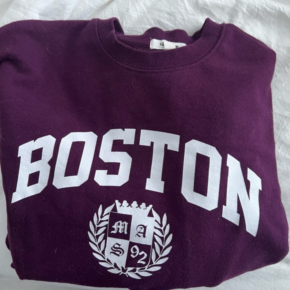 Garage Boston Crewneck - Picture 1 of 3
